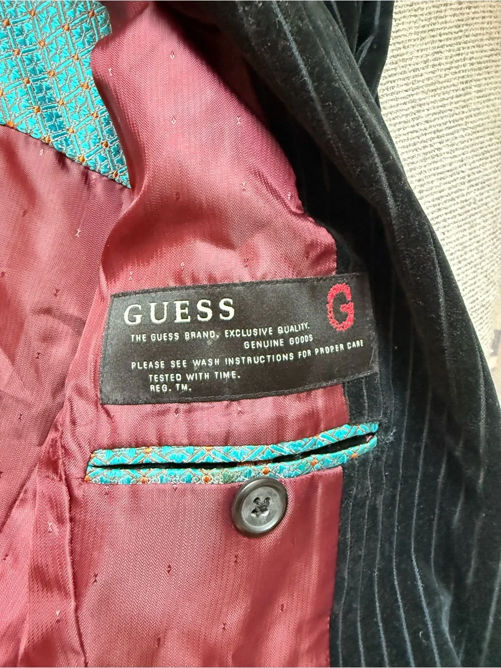Guess men’s crushed